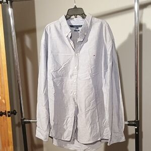 Tommy Hilfiger Classic Gray Button-Down Shirt